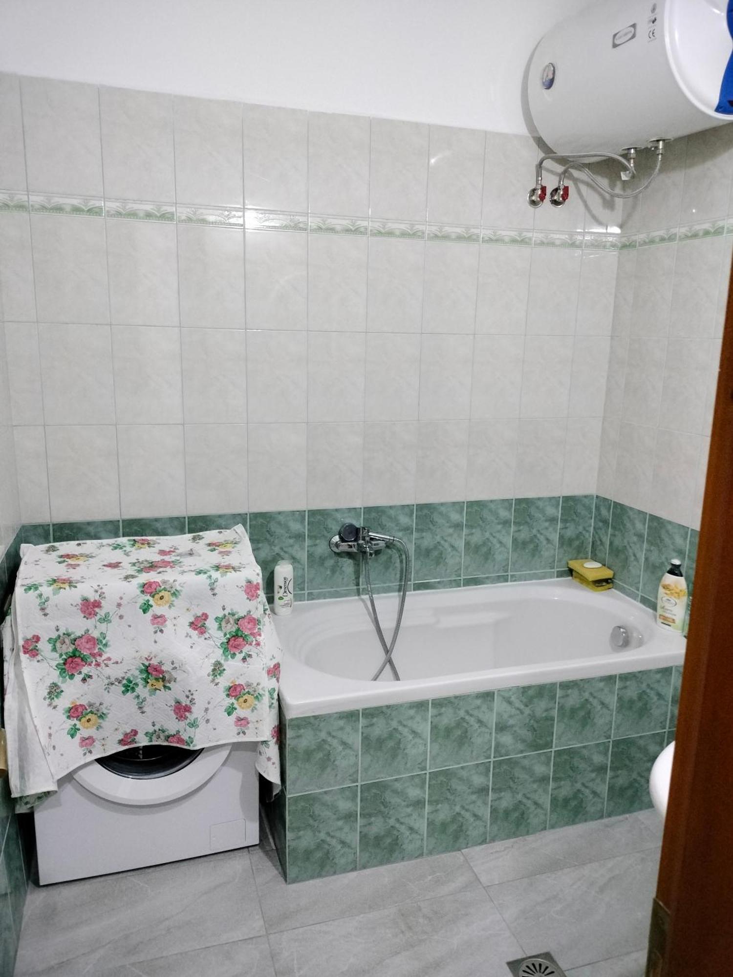 Taurasi Red Saranda Apartment Luaran gambar